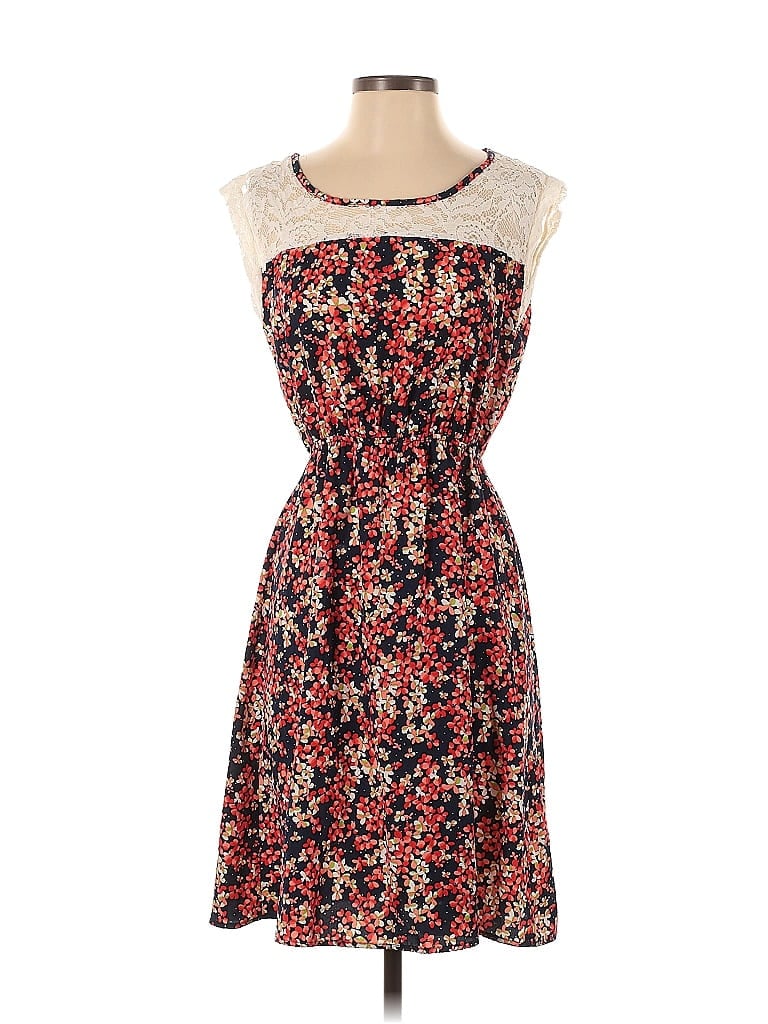 Click to view more detailed imagery on our partner's website Pre-owned Papermoon Casual Dress In Red