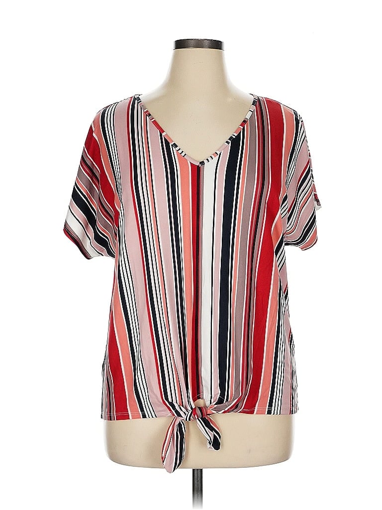 Pre-owned Daytrip Short Sleeve T-shirt In Red