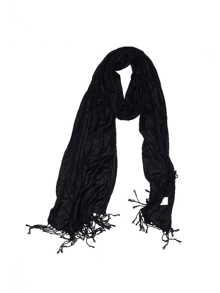 Click to view more detailed imagery on our partner's website Pre-owned Liz Claiborne Scarf In Black