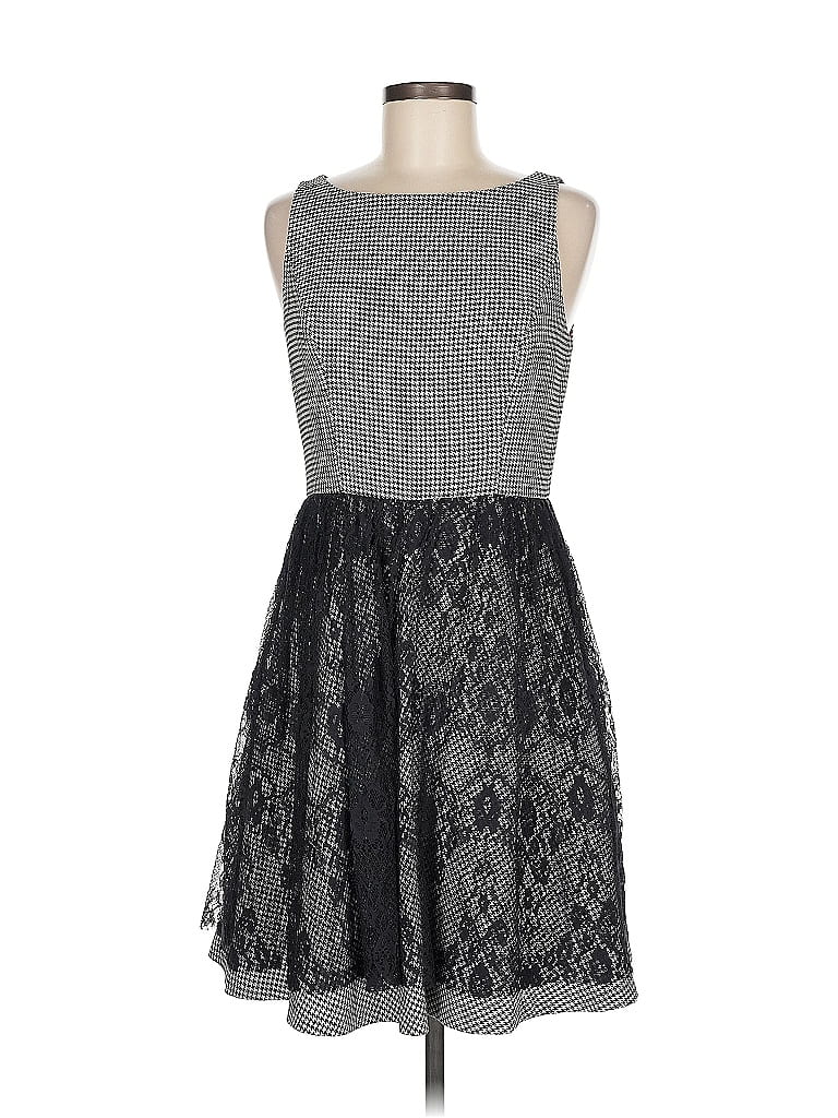 Click to view more detailed imagery on our partner's website Pre-owned Jessica Simpson Cocktail Dress In Gray
