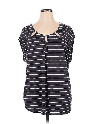 Carmen Carmen Marc Valvo Short Sleeve T-Shirt (view 1)