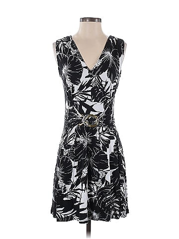 Liz Lange Casual Dress (view 1)