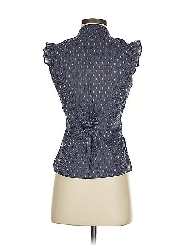 Max Rave Sleeveless Button-Down Shirt (view 2)