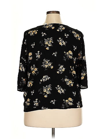 LUQ 3/4 Sleeve Blouse (view 2)