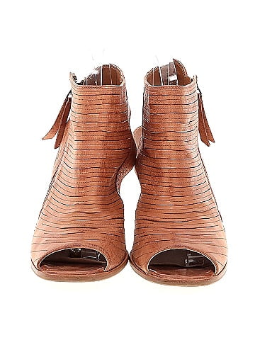 Paul Green Heels (view 2)