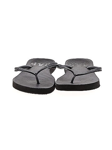 Gap Flip Flops (view 2)
