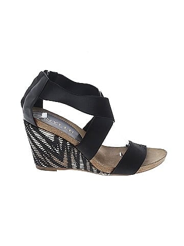 Anyi Lu Wedges (view 1)