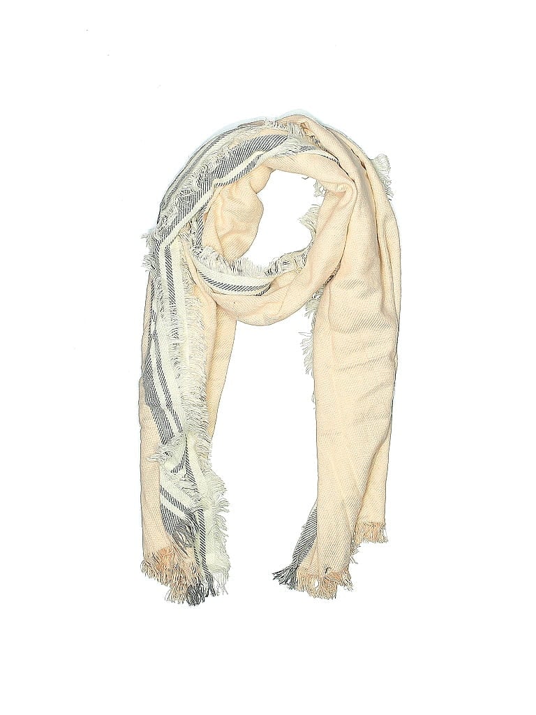 Click to view more detailed imagery on our partner's website Pre-owned Gap Scarf In Pink