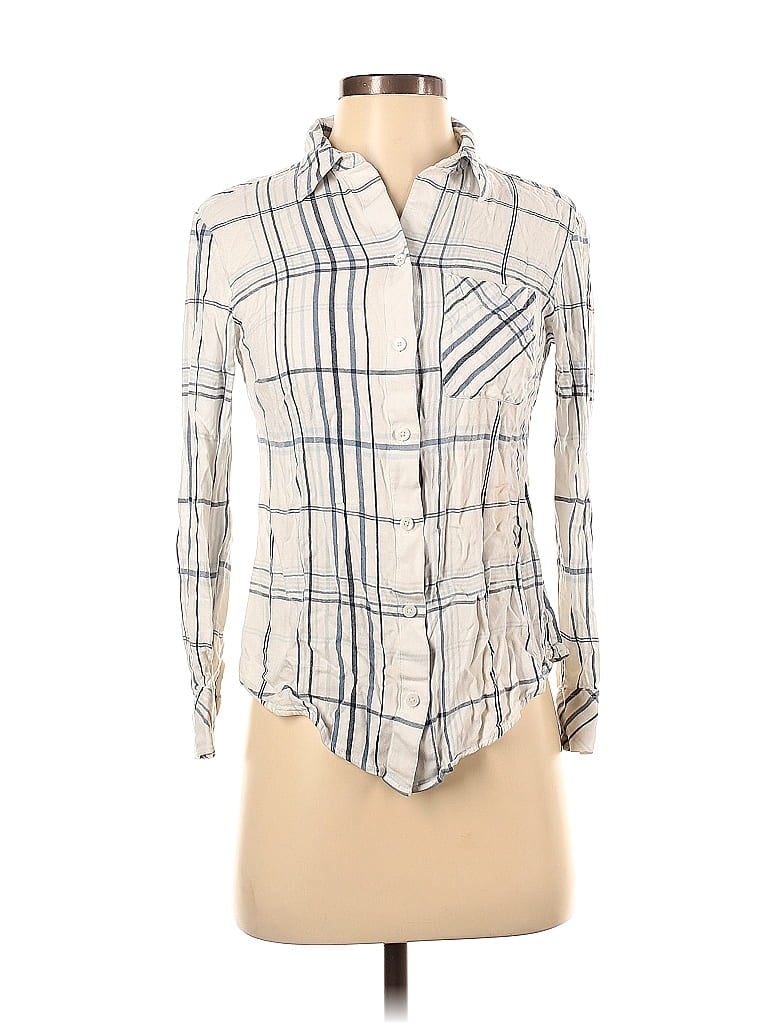 Click to view more detailed imagery on our partner's website Pre-owned Chico's Long Sleeve Button Down Shirt In White