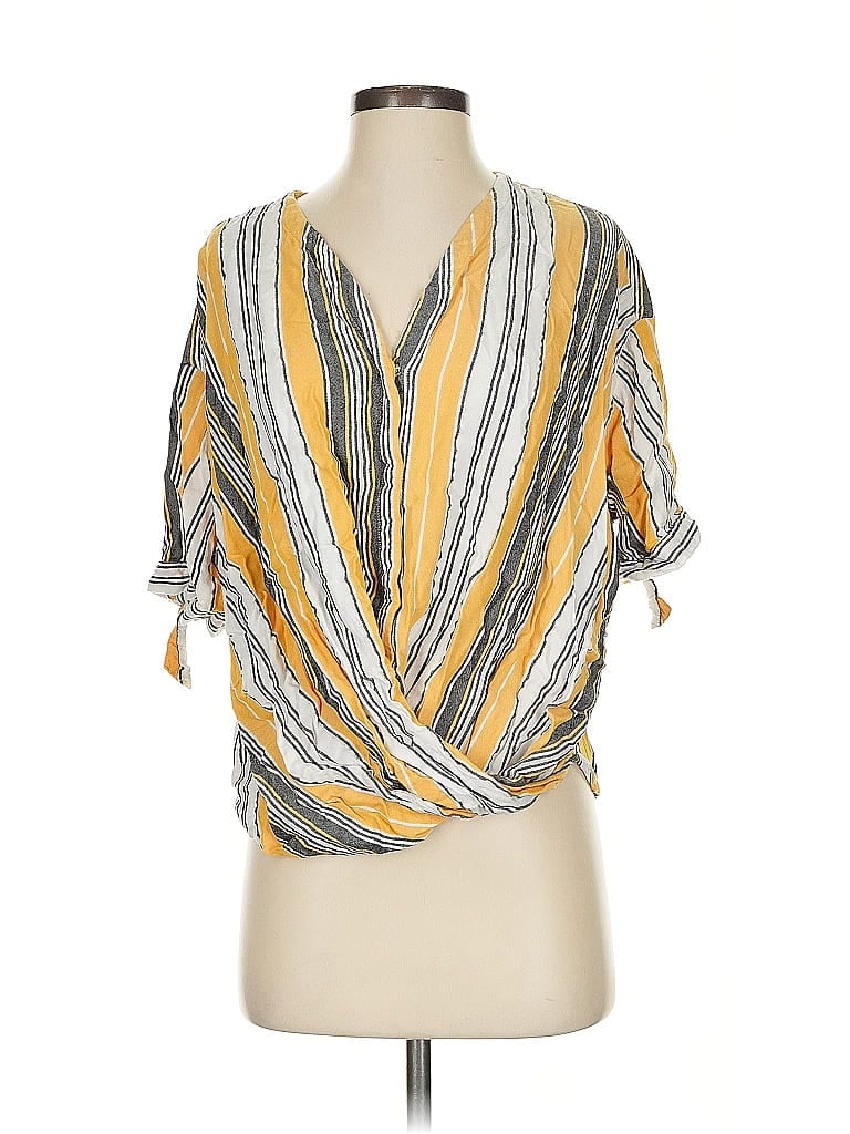 Pre-owned Marc New York Andrew Marc Short Sleeve Blouse In Yellow
