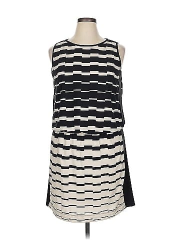 Soho Casual Dress (view 1)