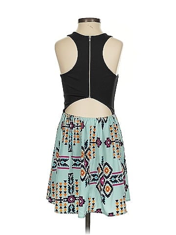 Akira Chicago Red Label Casual Dress (view 2)