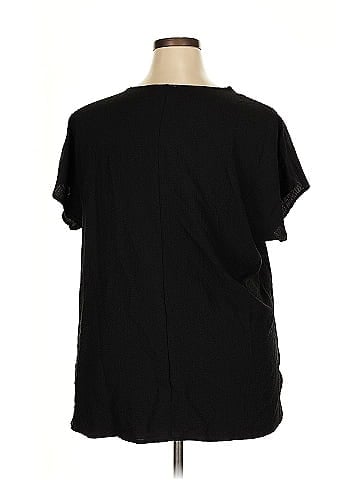 Andree by UNIT Short Sleeve T-Shirt (view 2)