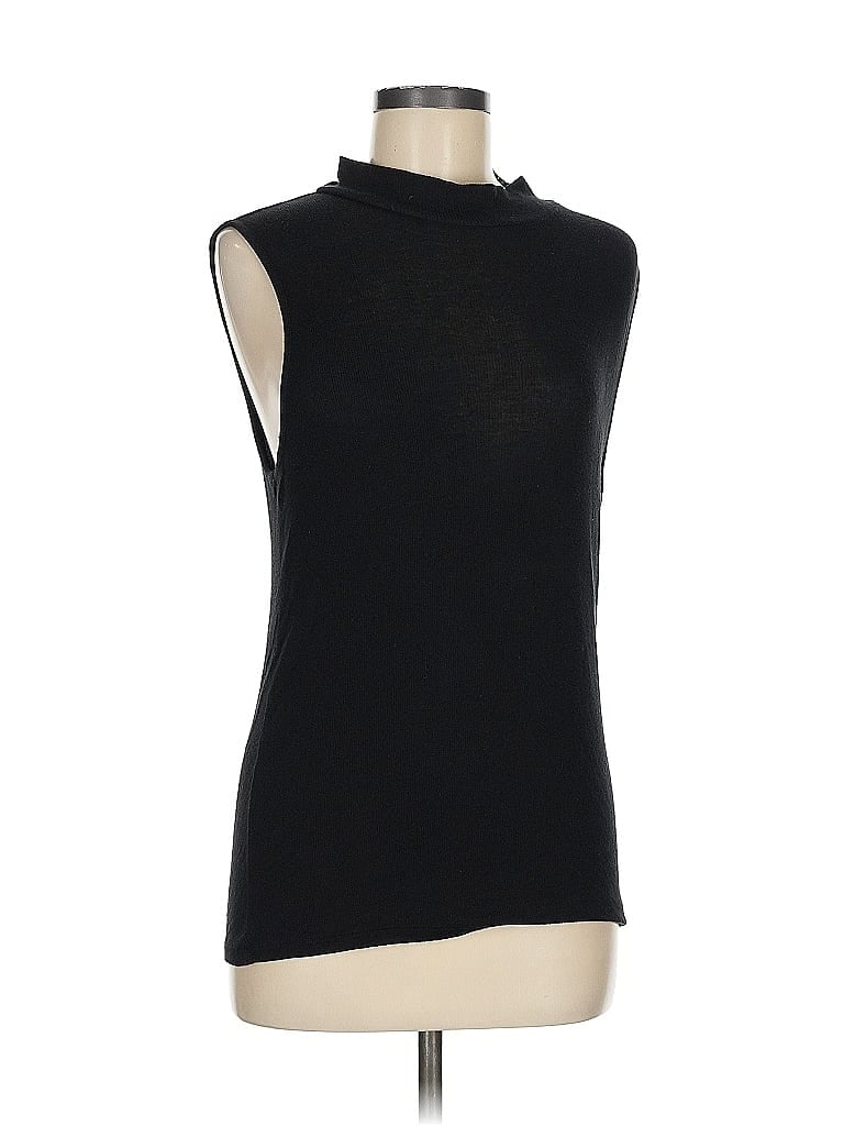 Pre-owned Gap Sleeveless T-shirt In Black