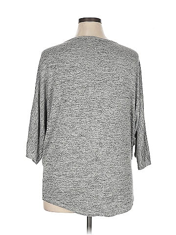 Olivia Blu 3/4 Sleeve Top (view 2)