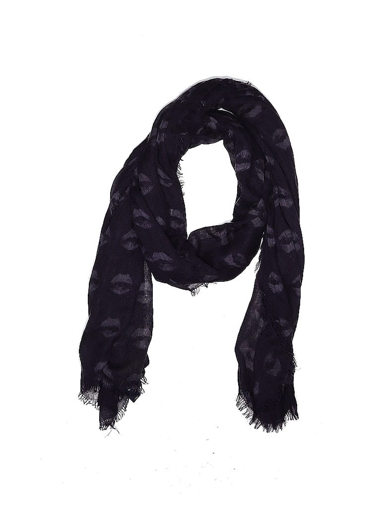 Click to view more detailed imagery on our partner's website Pre-owned Gap Scarf In Purple