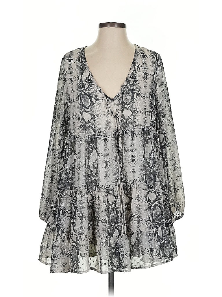Pre-owned Altar'd State Casual Dress In Gray