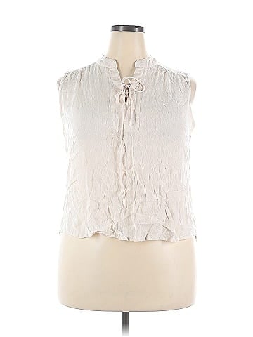 Fun2Fun Sleeveless Blouse (view 1)