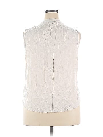 Fun2Fun Sleeveless Blouse (view 2)