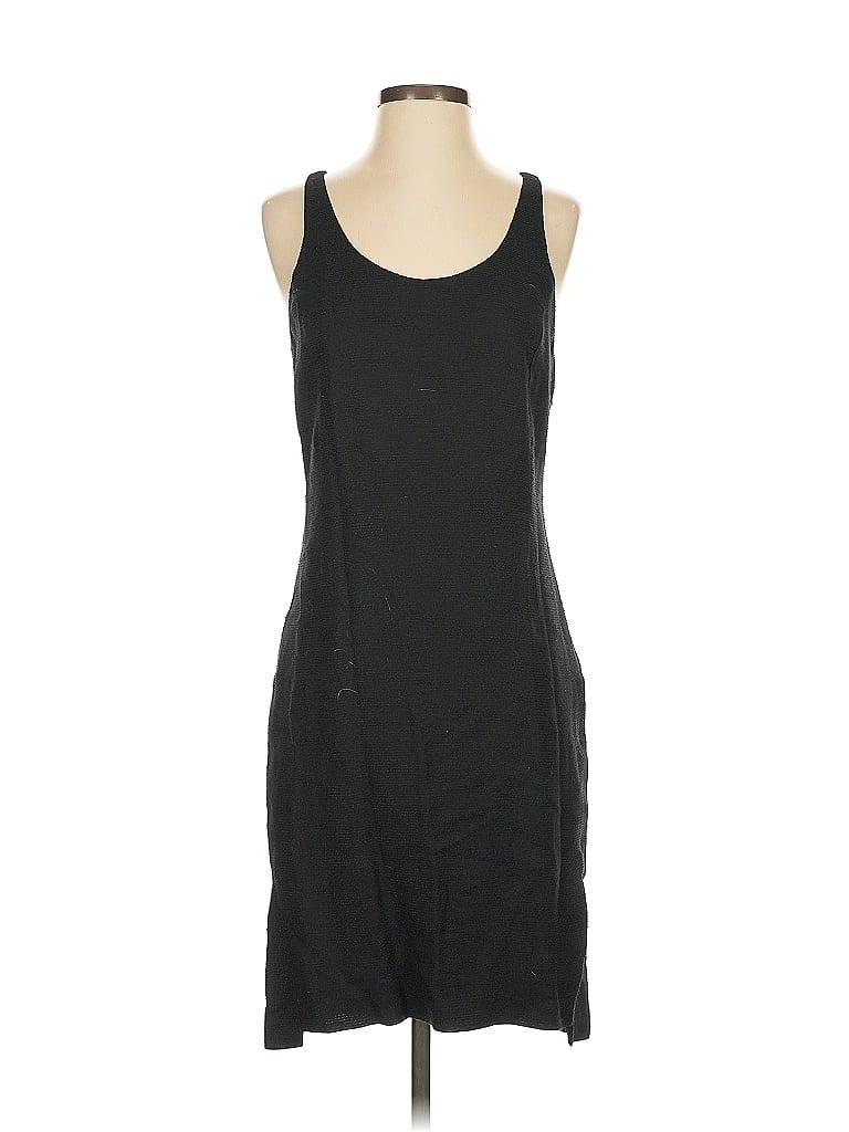 Click to view more detailed imagery on our partner's website Pre-owned Halston Heritage Casual Dress In Black
