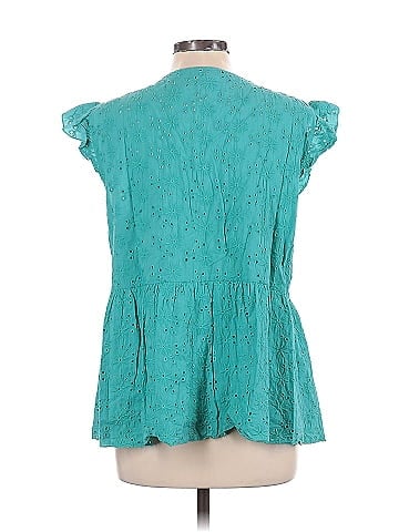 Andree by UNIT Short Sleeve Blouse (view 2)