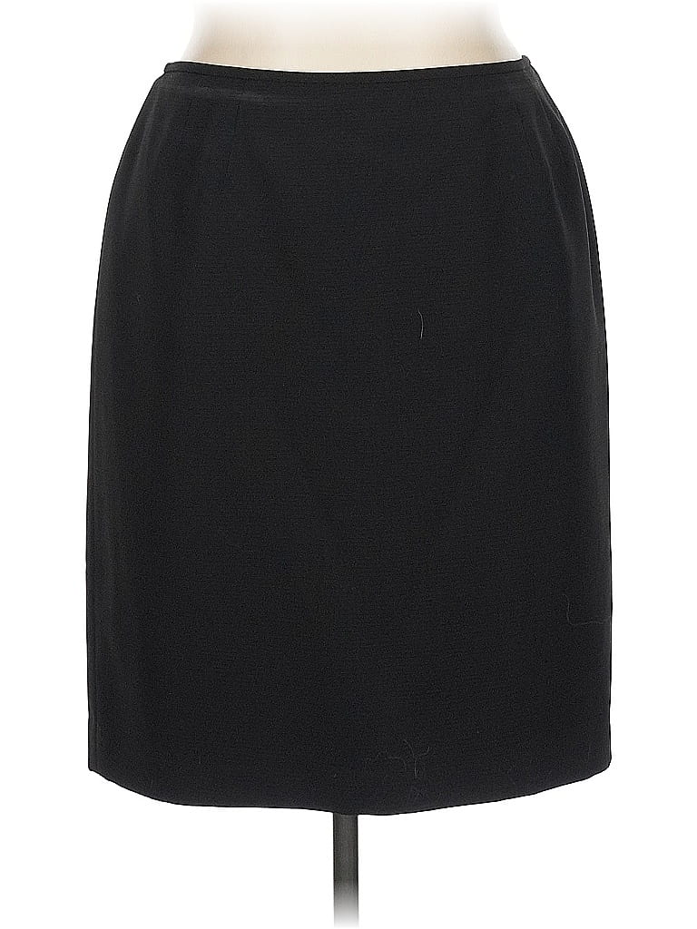 Click to view more detailed imagery on our partner's website Pre-owned Le Suit Formal Skirt In Black