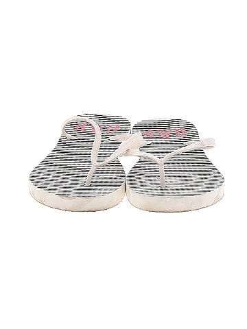 Gap Flip Flops (view 2)
