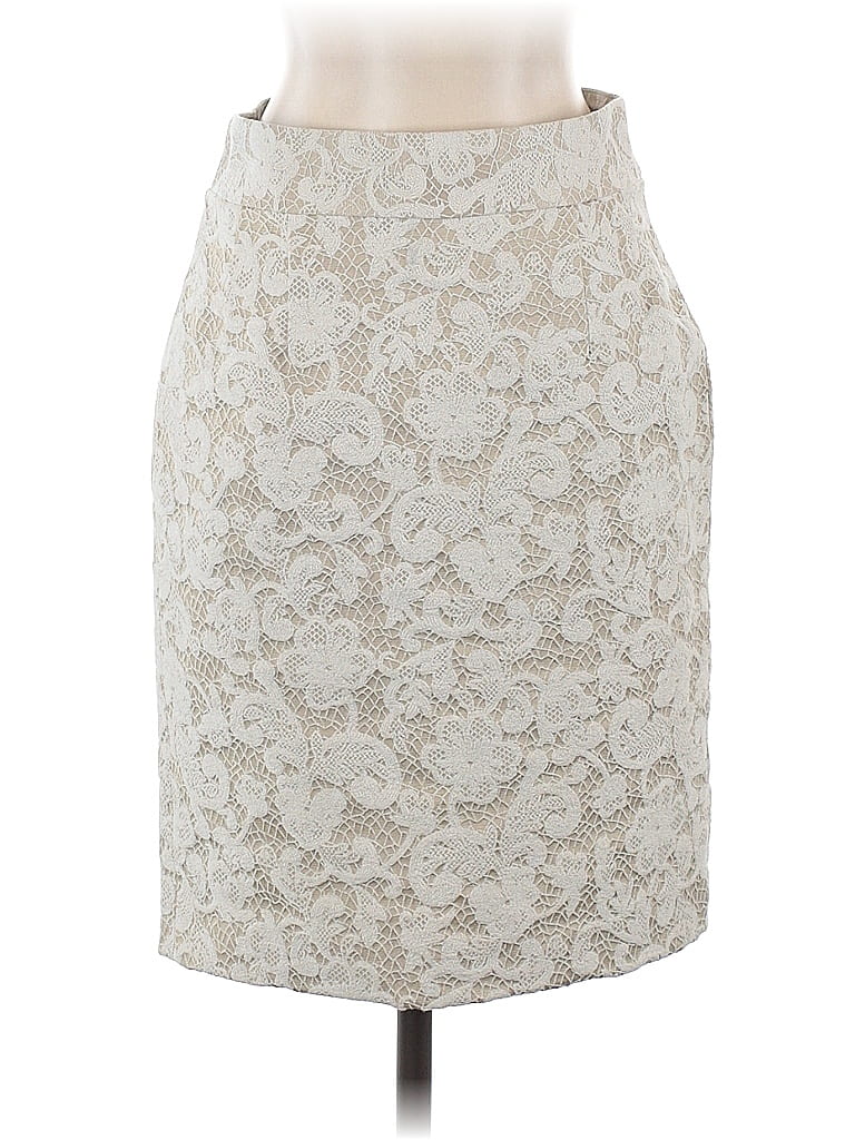 Click to view more detailed imagery on our partner's website Pre-owned Banana Republic Formal Skirt In White