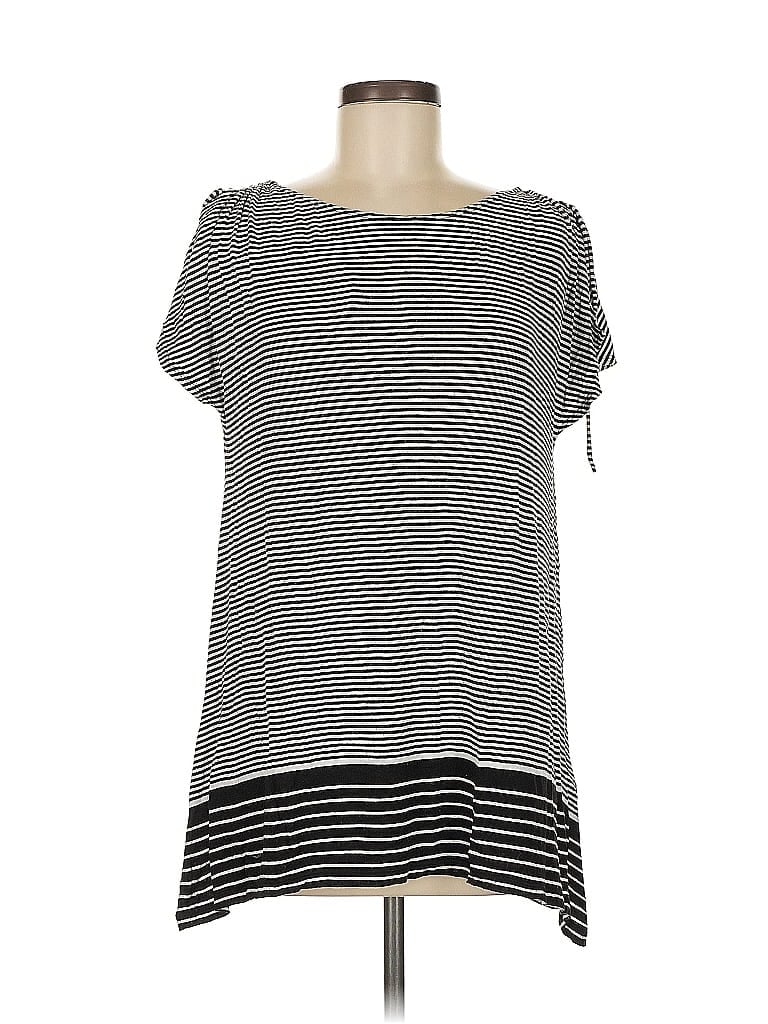 Click to view more detailed imagery on our partner's website Pre-owned Max Studio Casual Dress In Gray