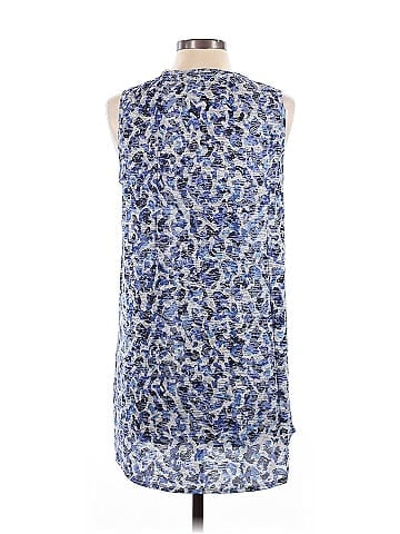 Cameo Sleeveless T-Shirt (view 2)