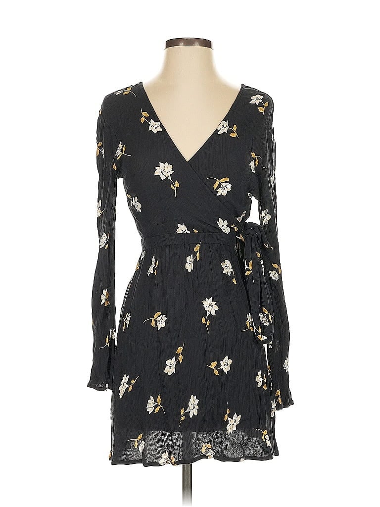 Pre-owned Billabong Casual Dress In Black