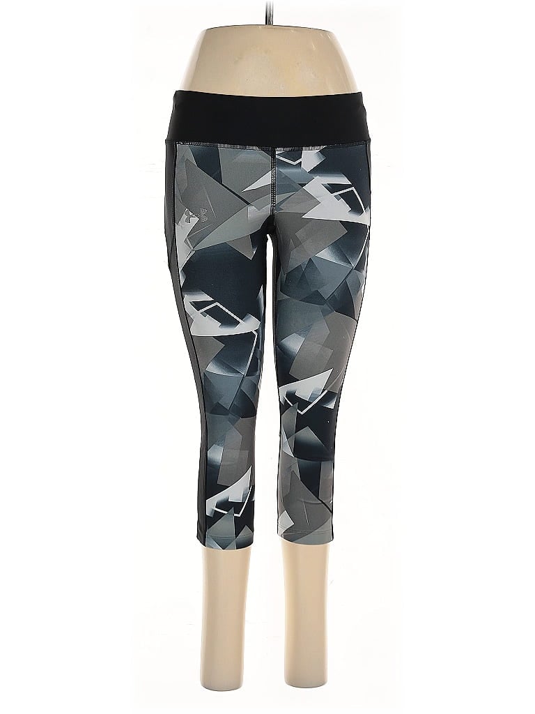 Click to view more detailed imagery on our partner's website Pre-owned Under Armour Active Pants In Gray