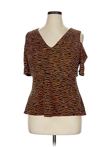 Bold Elements Short Sleeve Top (view 1)