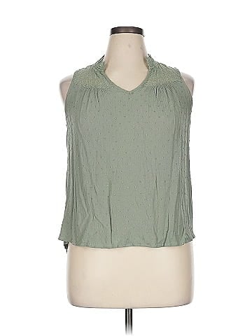 Ember Sleeveless Blouse (view 1)