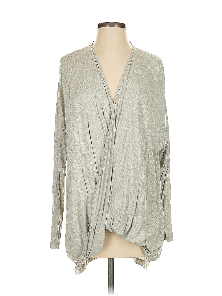 Pre-owned Cabi Long Sleeve Blouse In Gray