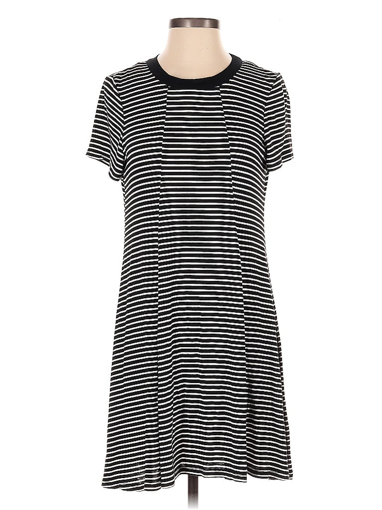 Pre-owned Bcbgeneration Casual Dress In Black