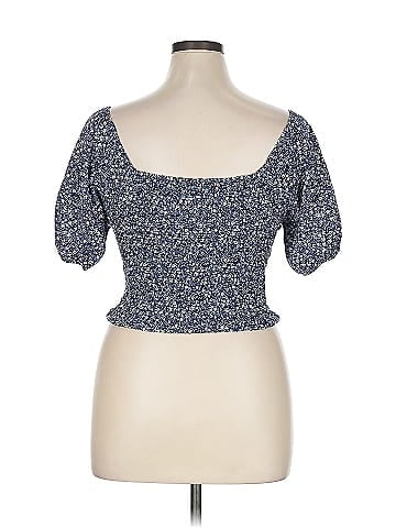 Style House Short Sleeve Top (view 2)