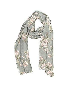 Isa & Stef Scarf (view 1)