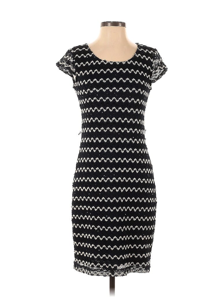 Click to view more detailed imagery on our partner's website Pre-owned Sharagano Casual Dress In Black