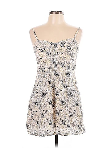 Dream Society Sleeveless Top (view 1)