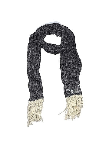 Hollister Scarf (view 1)