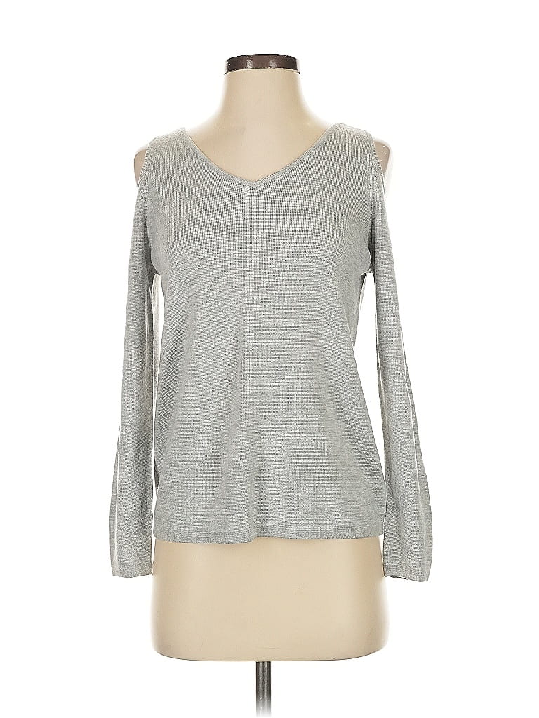 Click to view more detailed imagery on our partner's website Pre-owned Banana Republic Factory Store Long Sleeve T-shirt In Gray