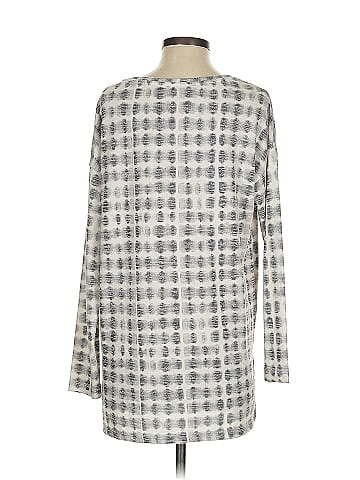 Jasmine & Juliana Long Sleeve T-Shirt (view 2)