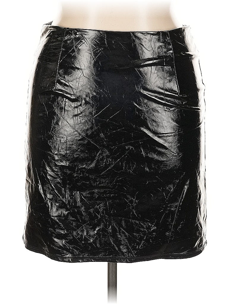Pre-owned Fashion Nova Faux Leather Skirt In Black