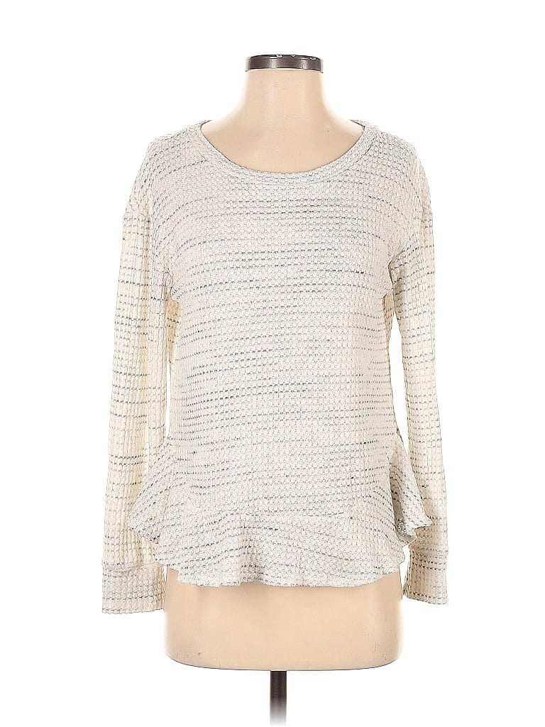 Click to view more detailed imagery on our partner's website Pre-owned Green Envelope Pullover Sweater In White