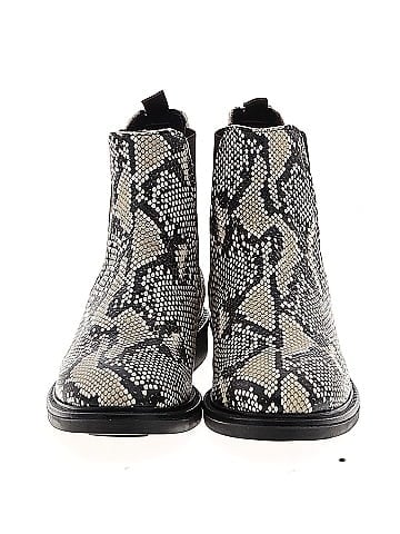 Axel Arigato Ankle Boots (view 2)