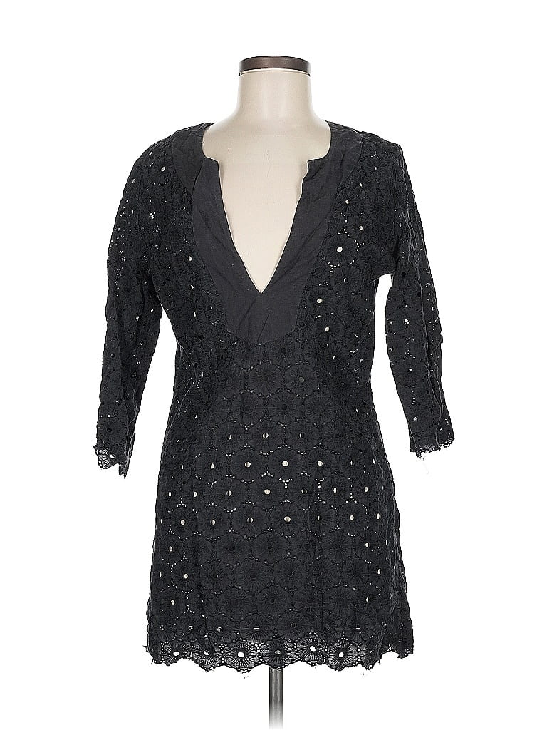 Click to view more detailed imagery on our partner's website Pre-owned Vix 3/4 Sleeve Blouse In Black