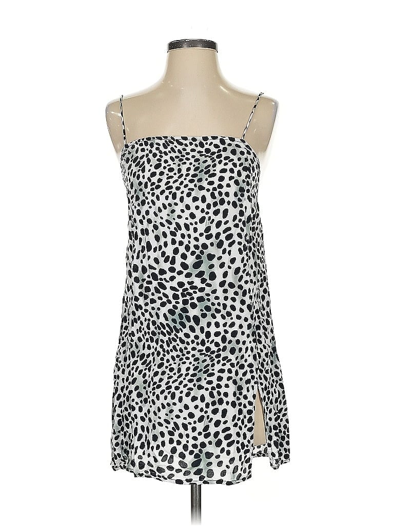 Click to view more detailed imagery on our partner's website Pre-owned Motel Casual Dress In Silver