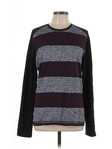 Lululemon Athletica Long Sleeve T-Shirt (view 1)