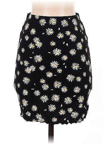No Boundaries Casual Skirt (view 1)